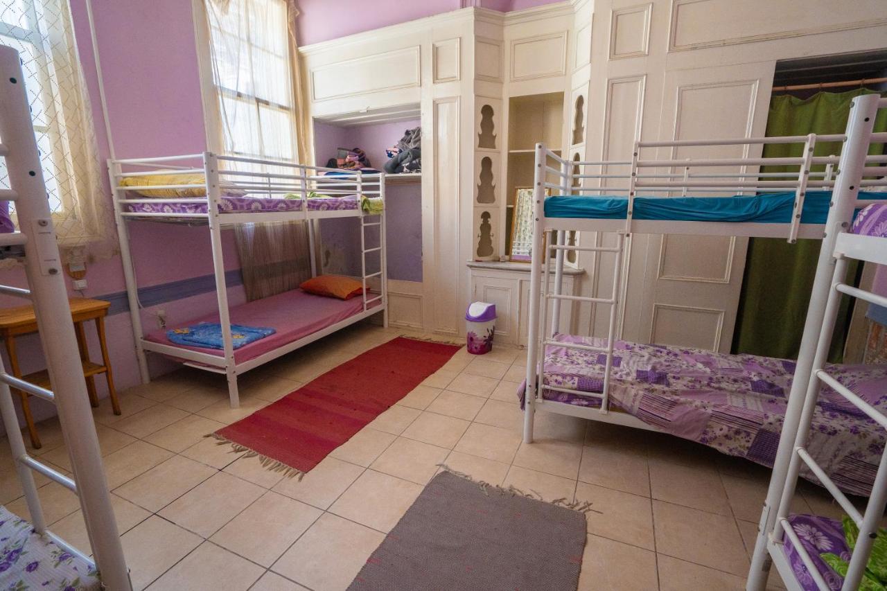 Lotus Garden Hostel *
