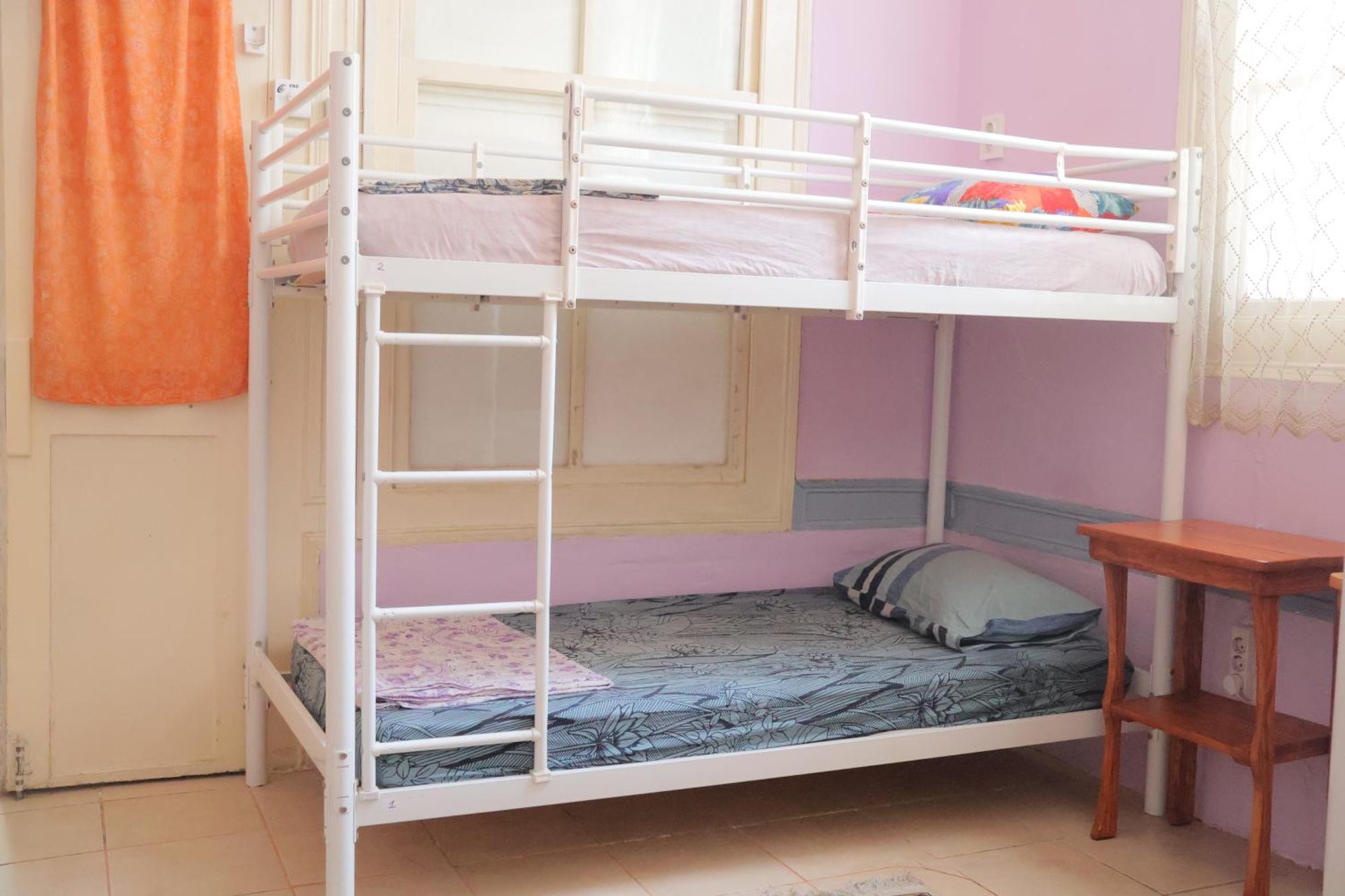 Lotus Garden Hostel *